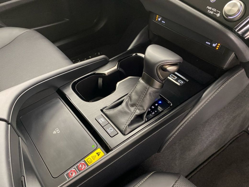 2025 Lexus ES 300h