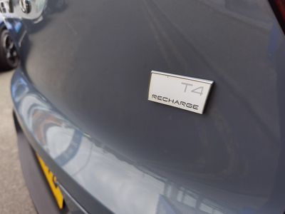 2022 Volvo XC40