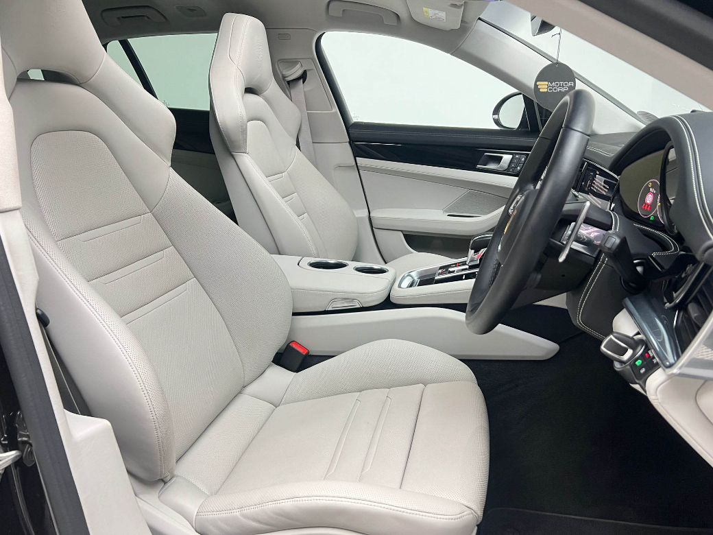 2023 Porsche Panamera