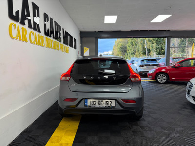 2018 Volvo V40
