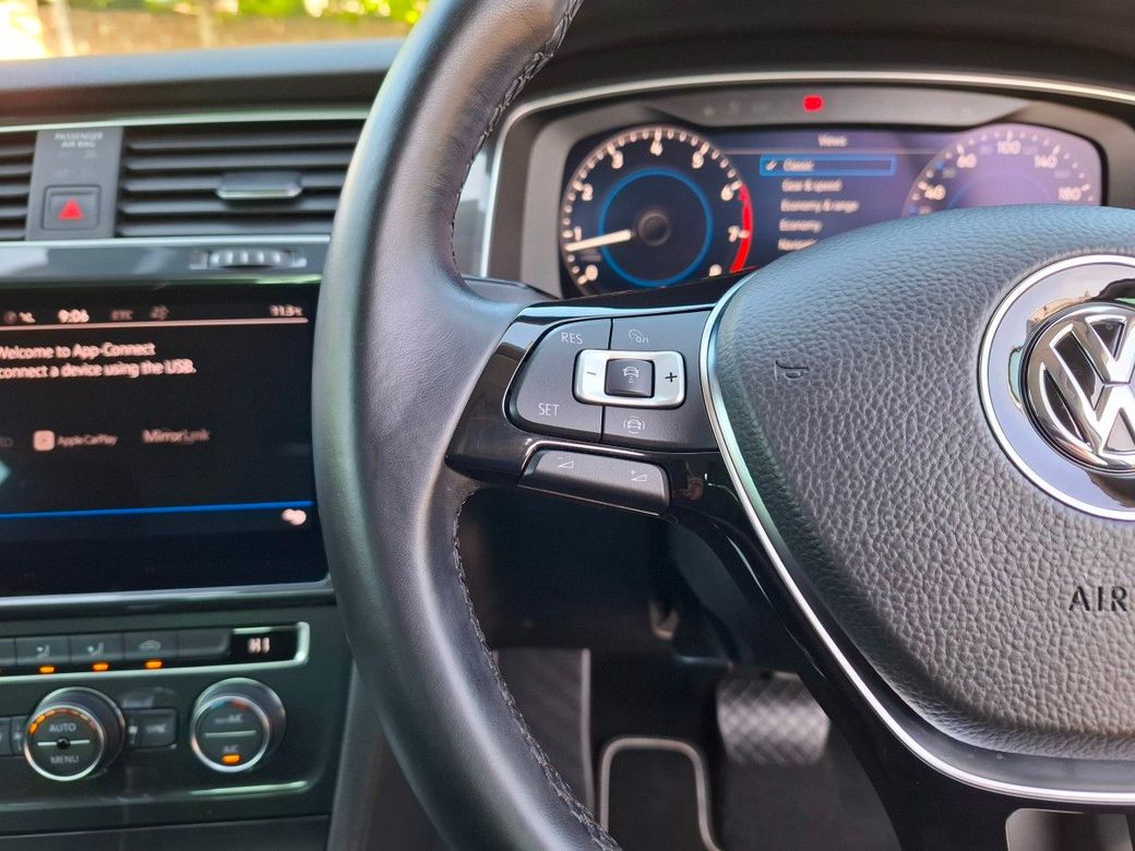 2019 Volkswagen Golf