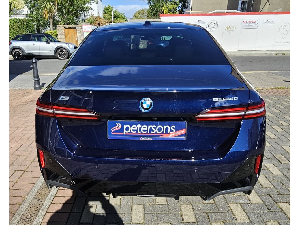 2024 BMW i5