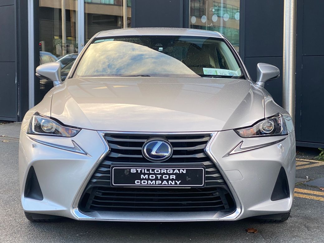 2019 Lexus IS 300h