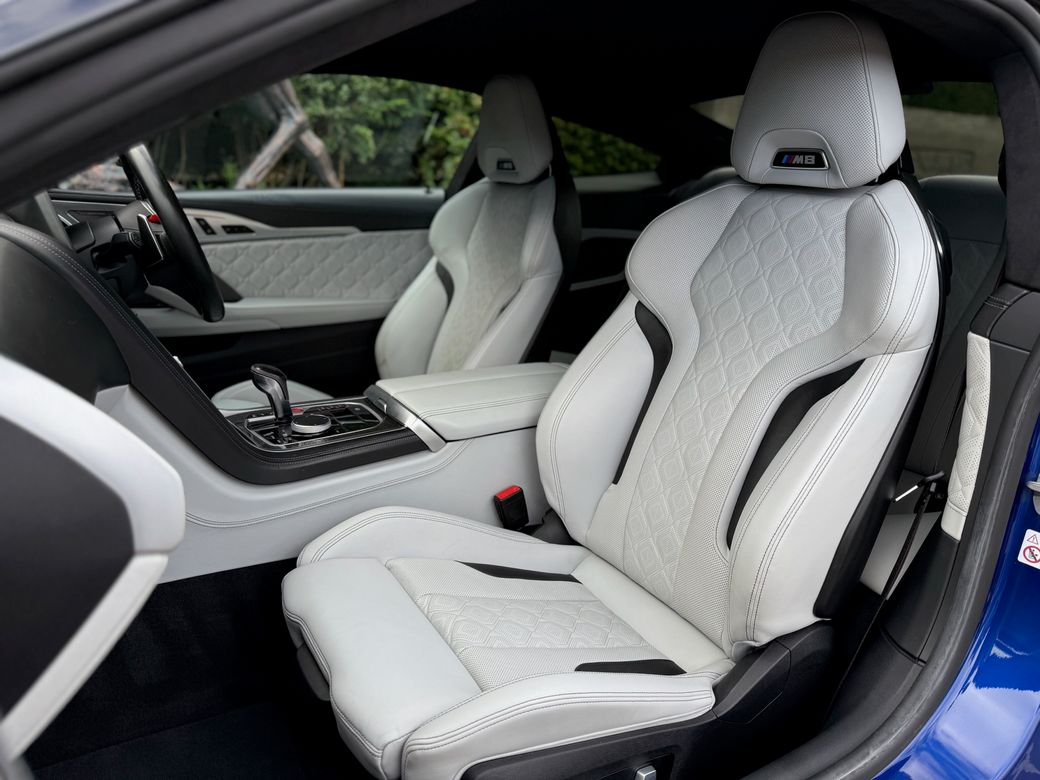 2020 BMW M8