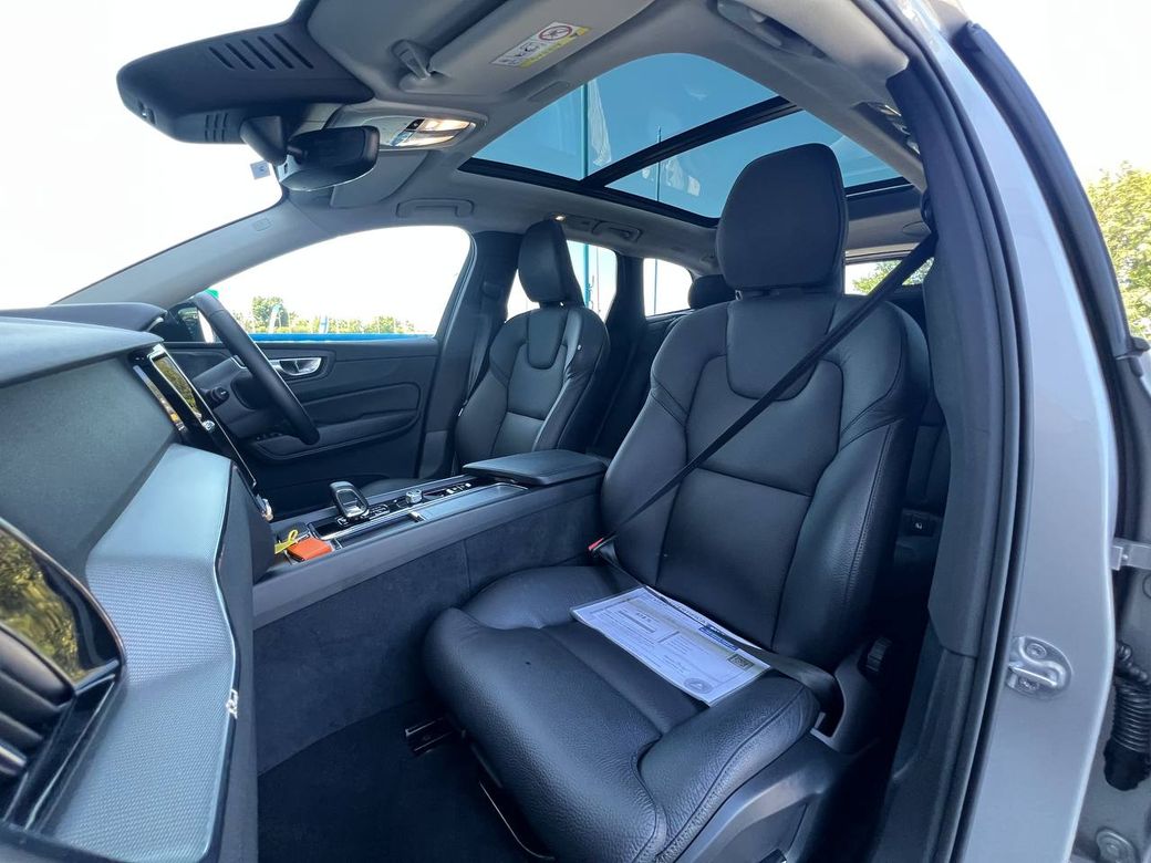 2025 Volvo XC60