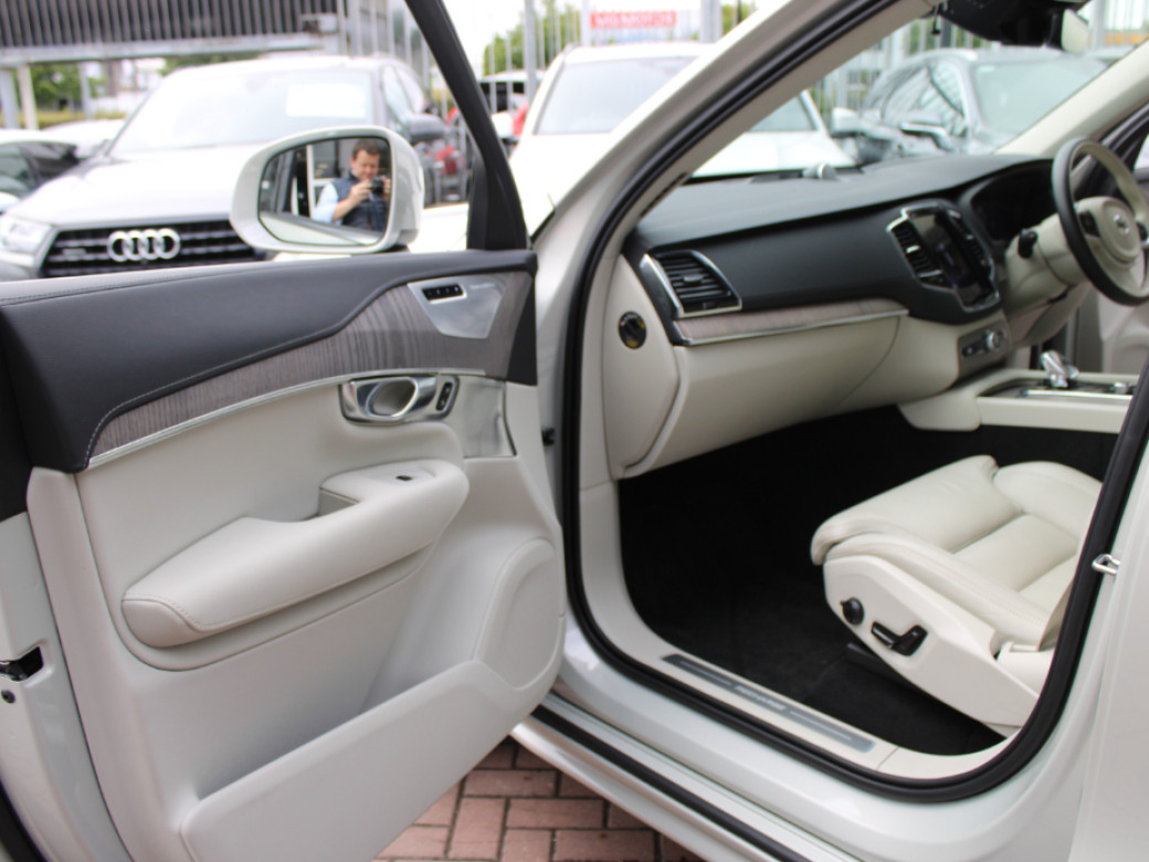 2021 Volvo XC90