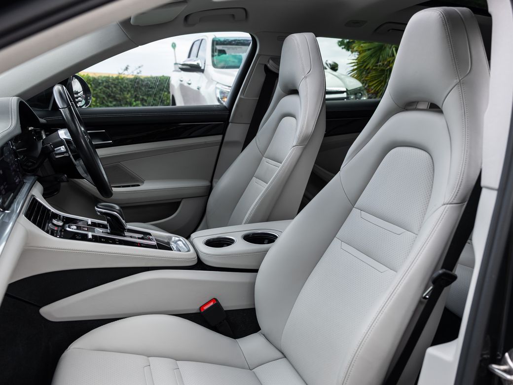 2019 Porsche Panamera