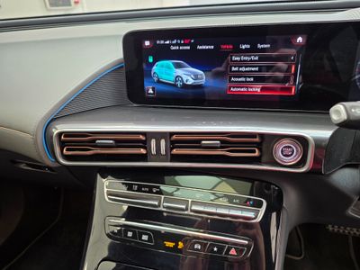 2021 Mercedes-Benz EQC