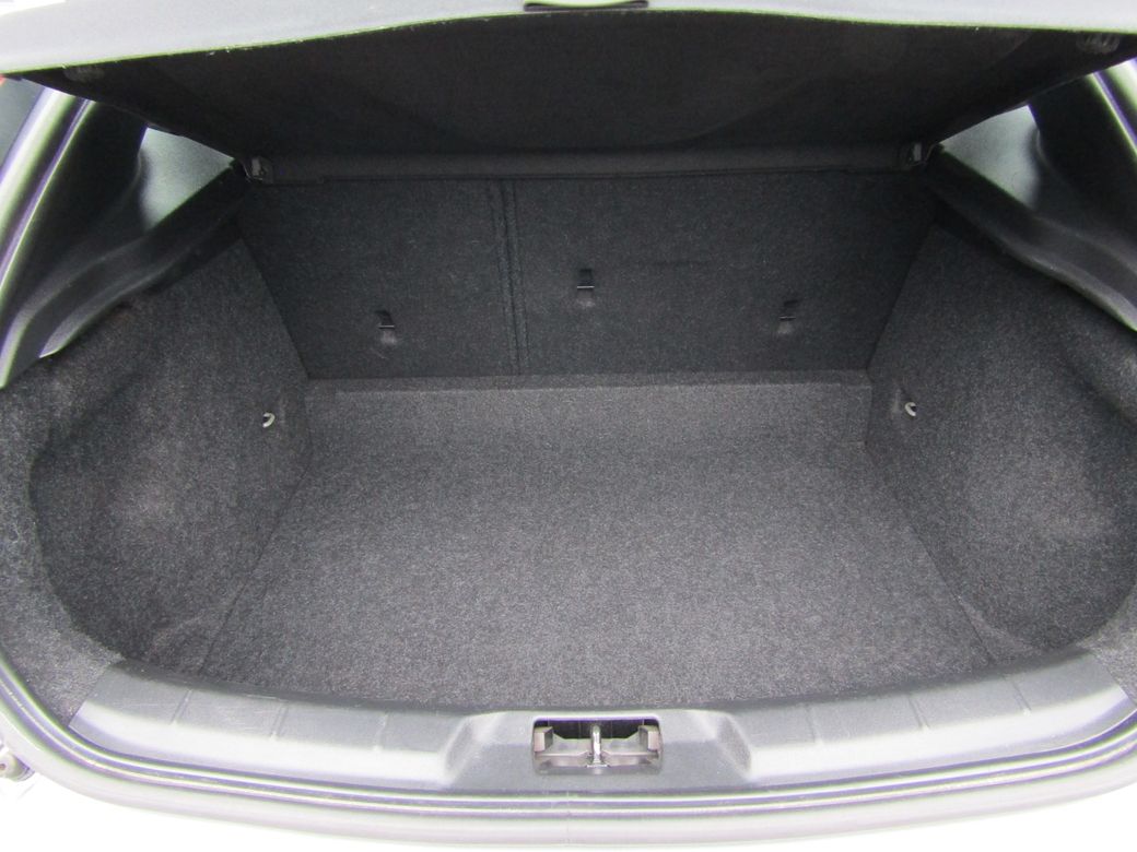 2013 Volvo V40