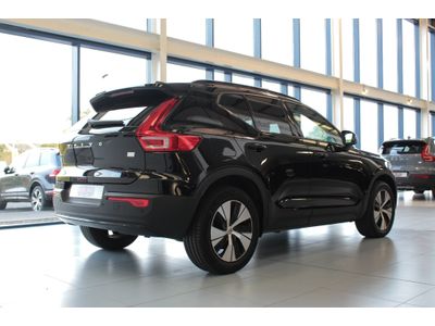 2022 Volvo XC40