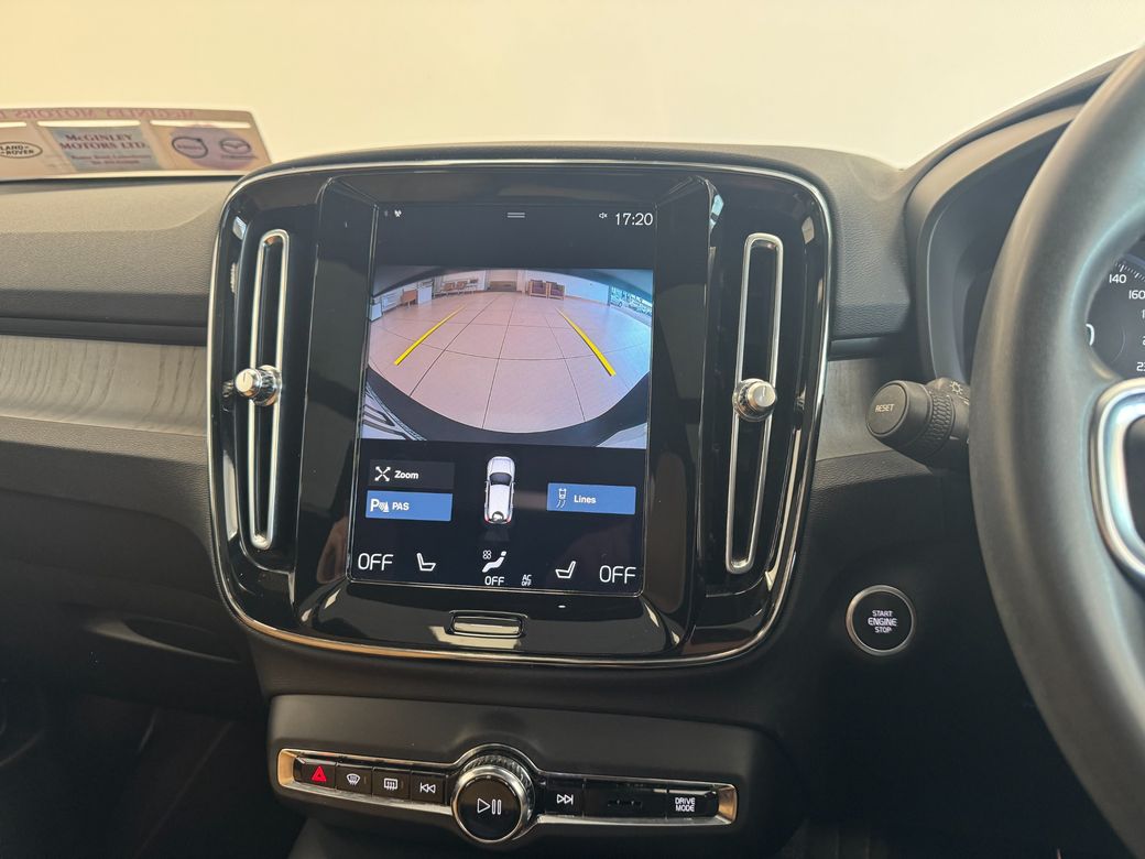 2022 Volvo XC40