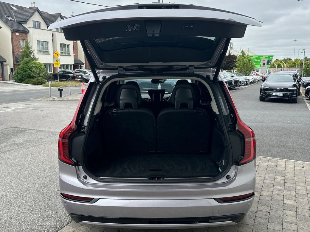 2025 Volvo XC90