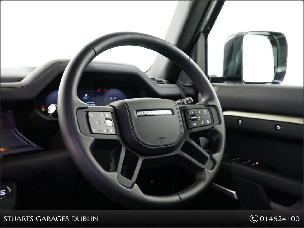2025 Land Rover Defender