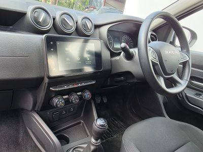 2023 Dacia Duster