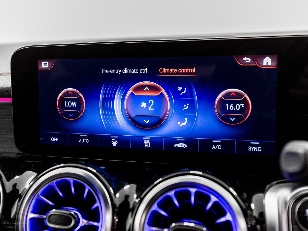2022 Mercedes-Benz EQB