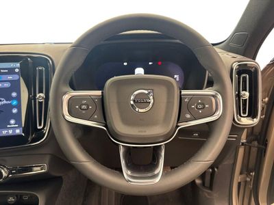 2024 Volvo XC40