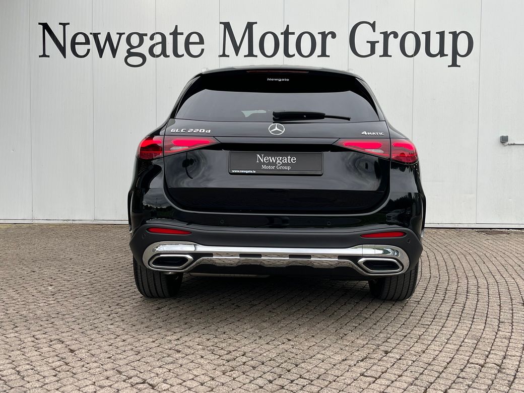 2025 Mercedes-Benz GLC Class