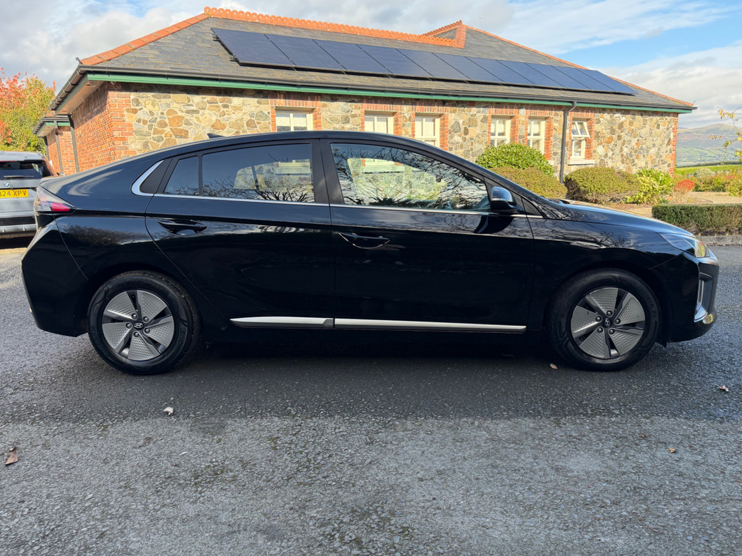 2022 Hyundai Ioniq