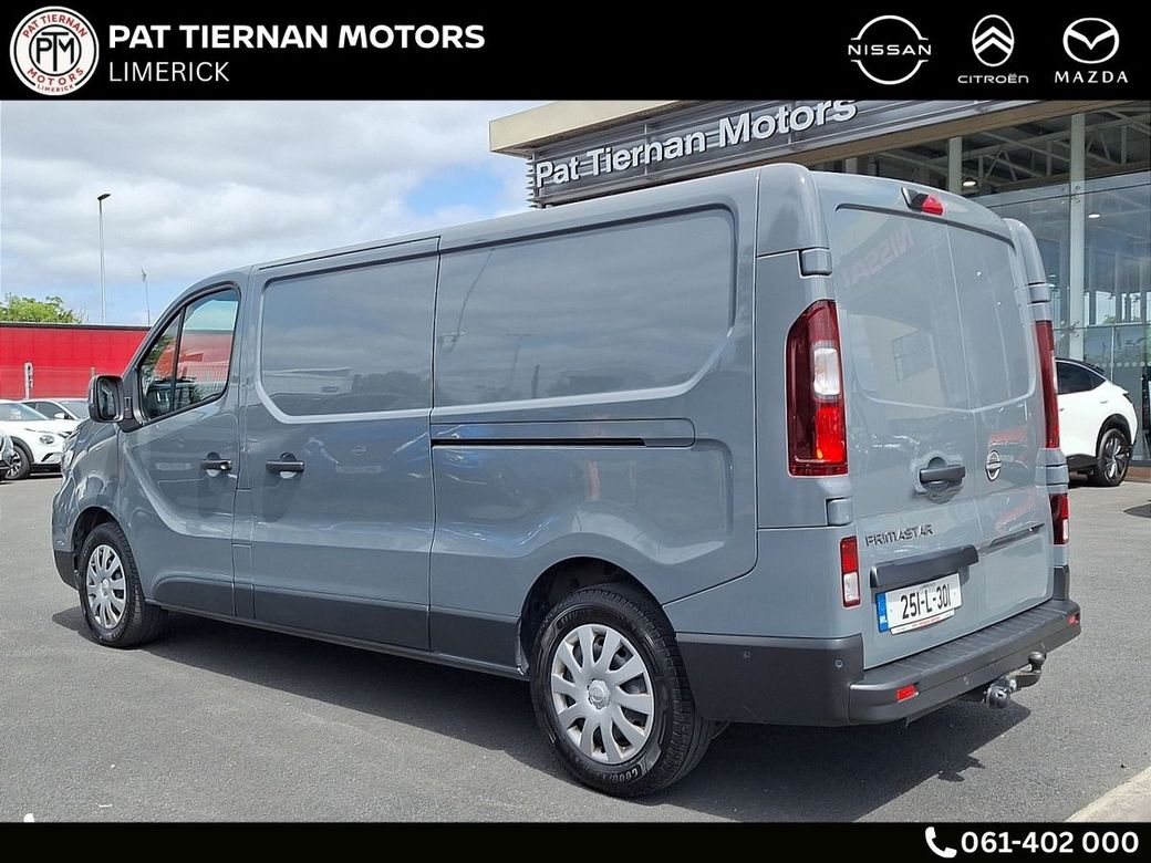 2025 Nissan Primastar