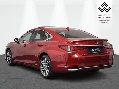 2021 Lexus ES 300h