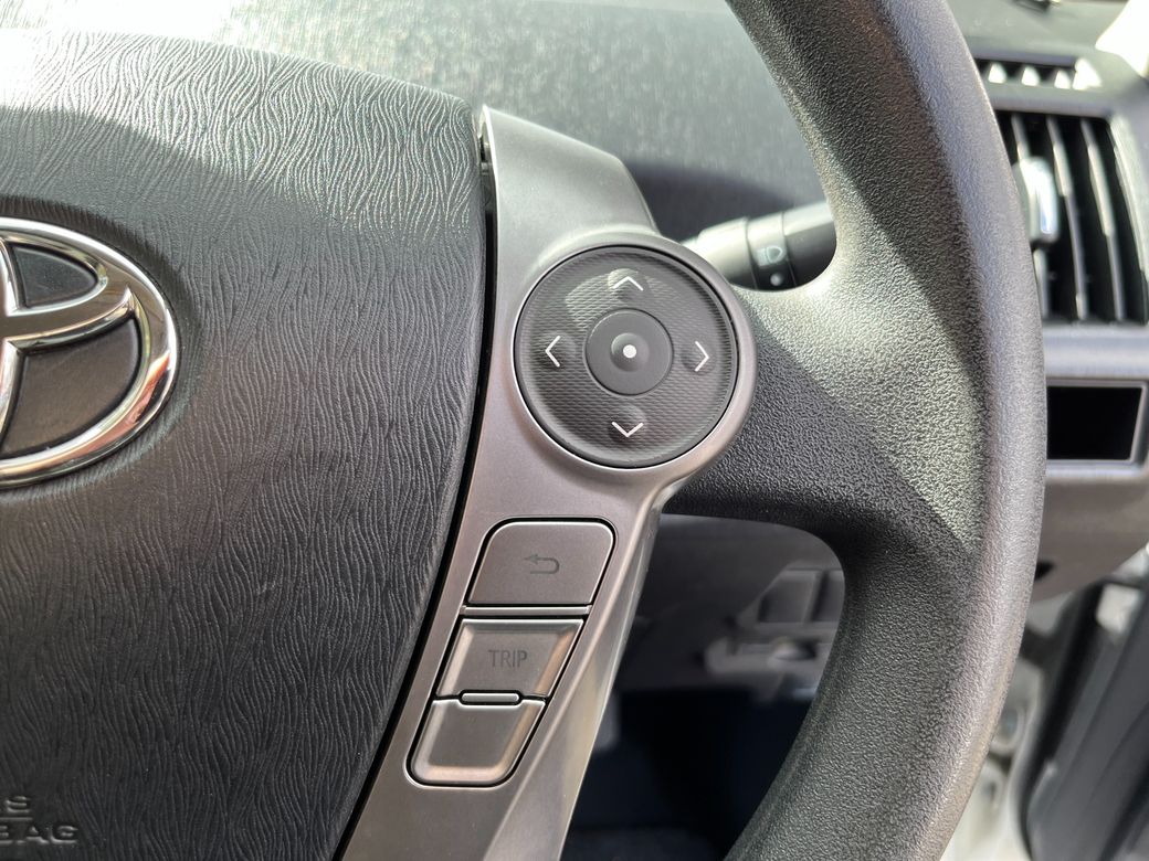 2016 Toyota Prius Alpha