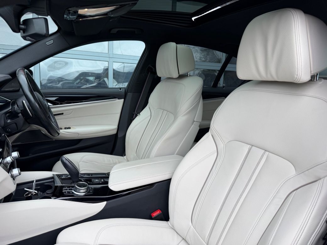 2022 BMW 5 Series