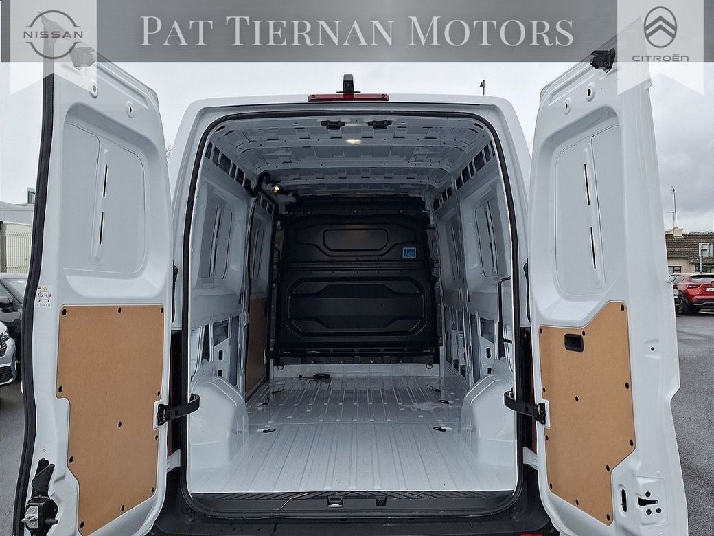 2026 Nissan Interstar