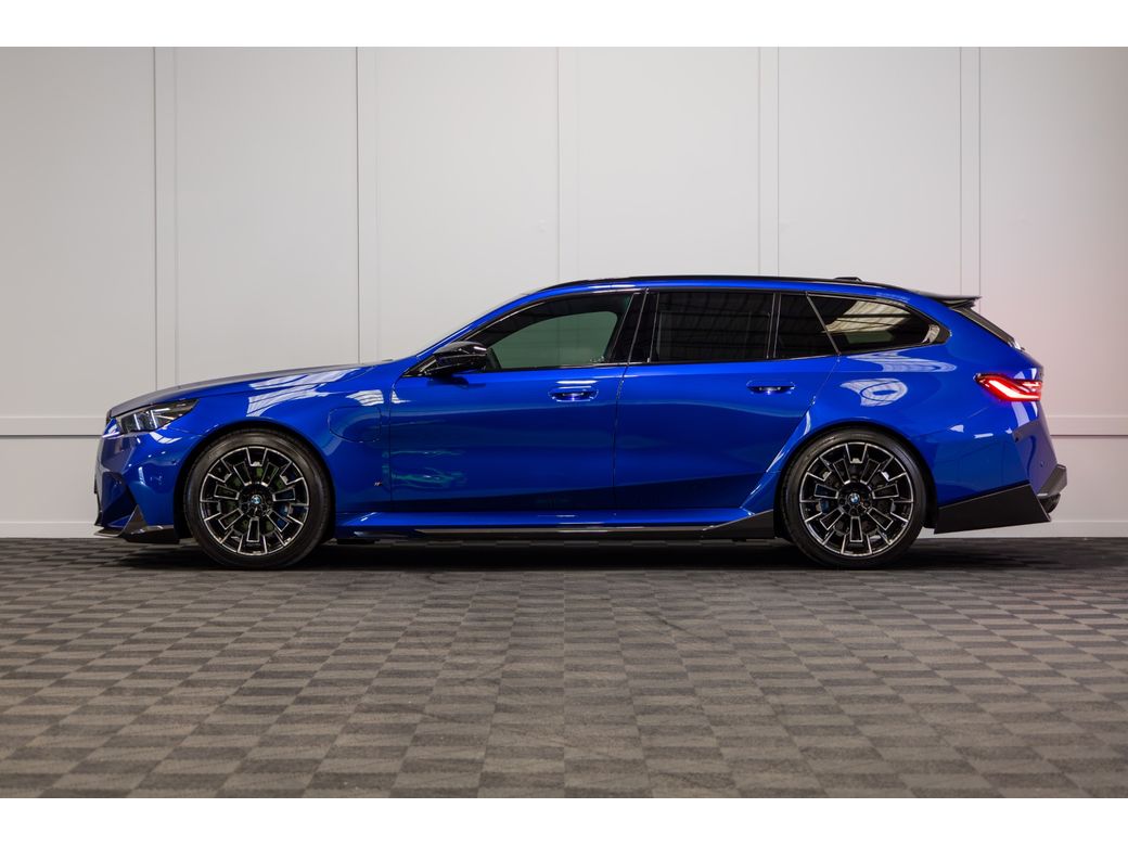 2025 BMW M5