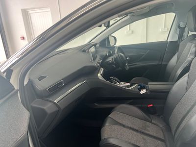 2021 Peugeot 3008