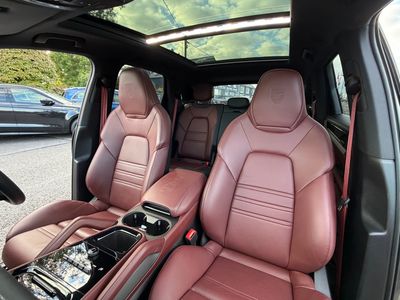 2024 Porsche Cayenne