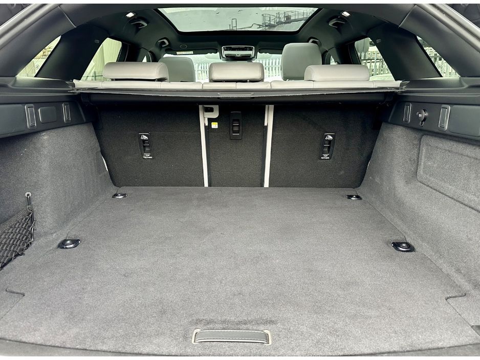 2026 Land Rover Range Rover Velar