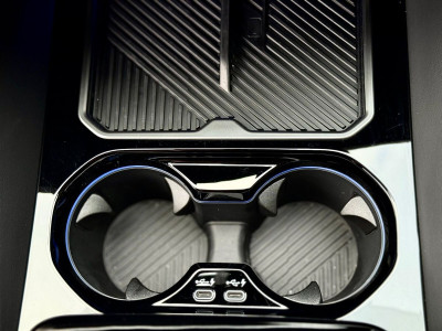 2025 BMW M5