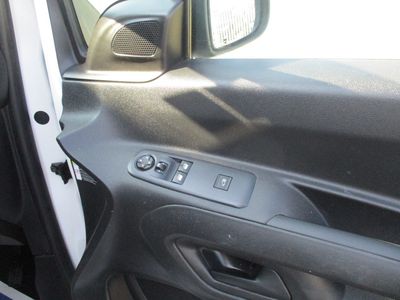 2022 Peugeot Partner