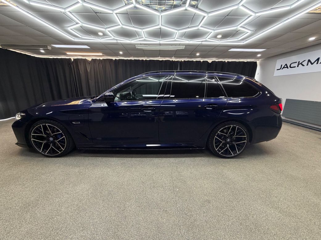 2022 BMW 5 Series