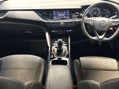 2022 Opel Insignia