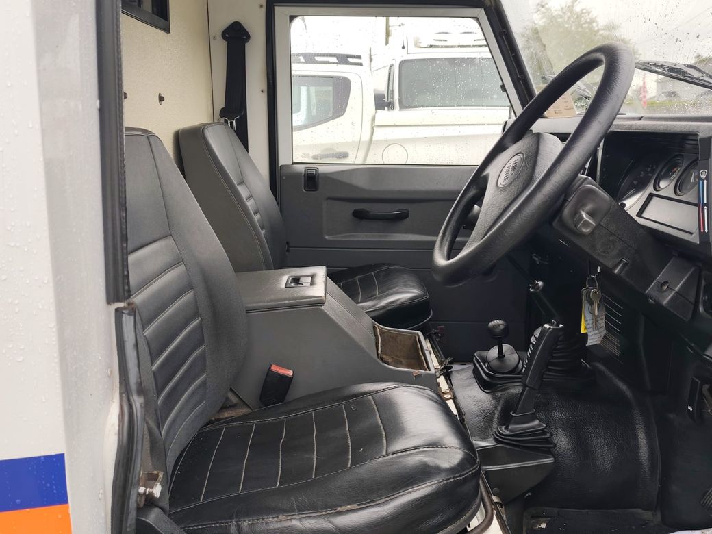 2001 Land Rover Defender