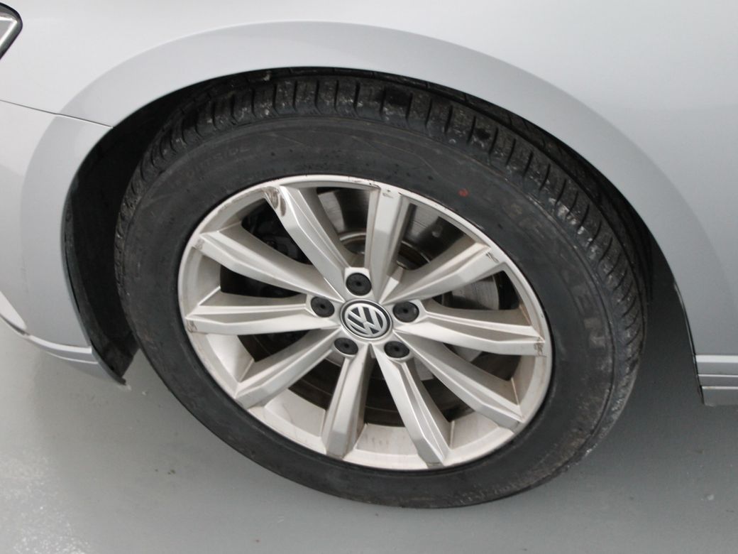 2019 Volkswagen Passat