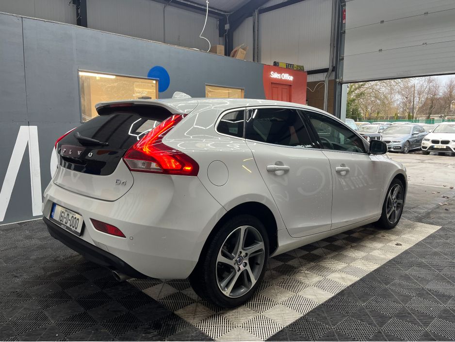 2016 Volvo V40