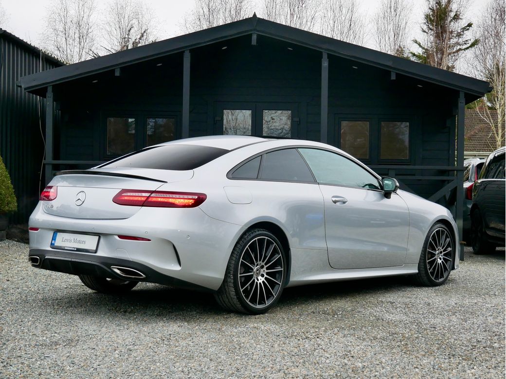 2019 Mercedes-Benz E 300