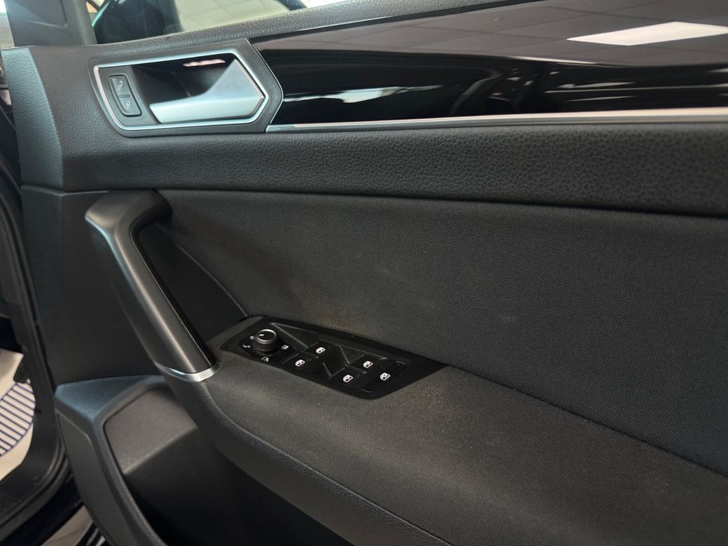 2020 Volkswagen Touran
