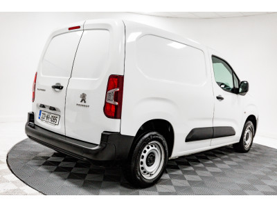 2022 Peugeot Partner