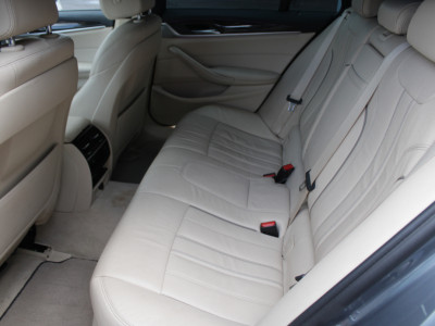 2017 BMW 523