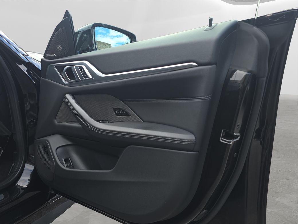 2023 BMW i4