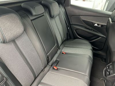 2021 Peugeot 3008