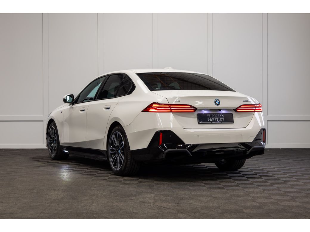2024 BMW i5