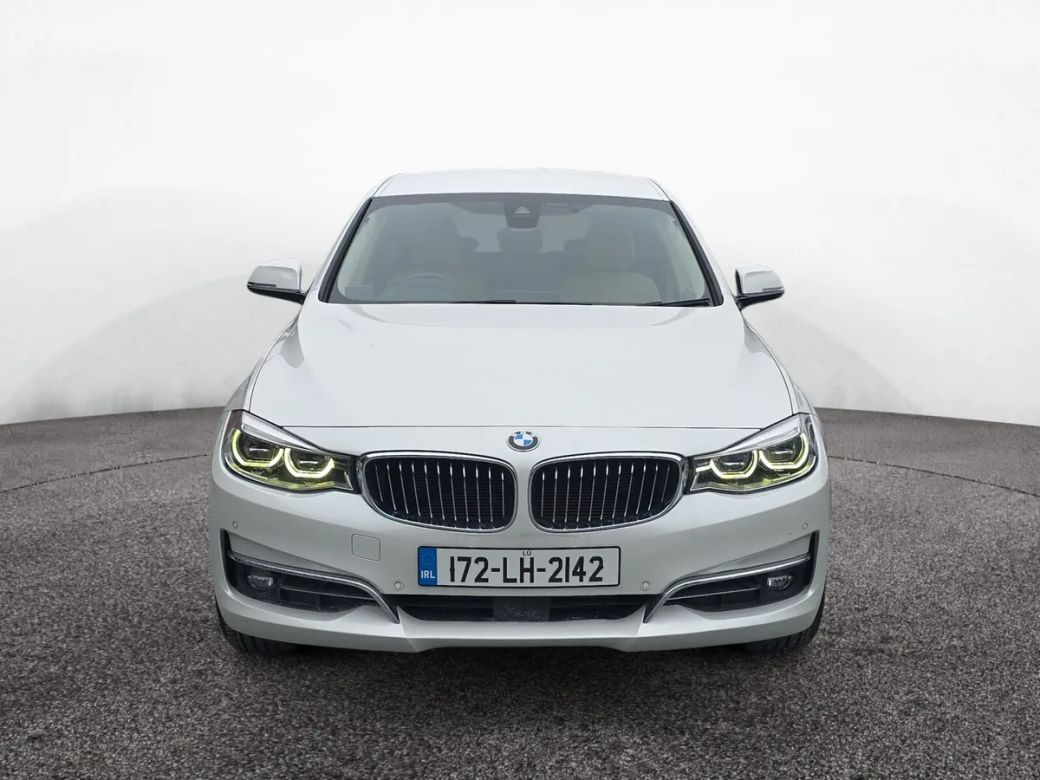 2017 BMW 320