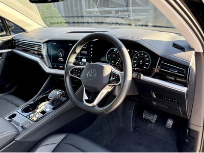 2024 Volkswagen Touareg