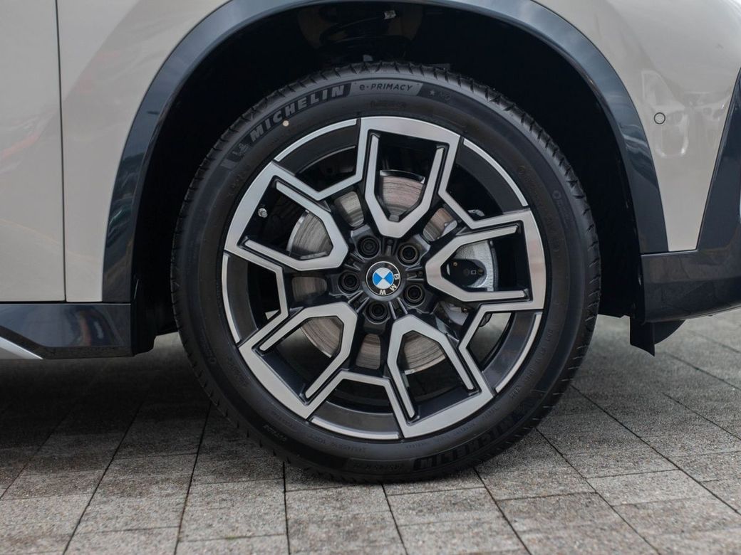2025 BMW X1