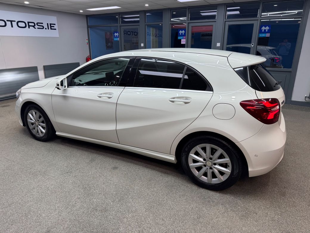 2016 Mercedes-Benz A 180