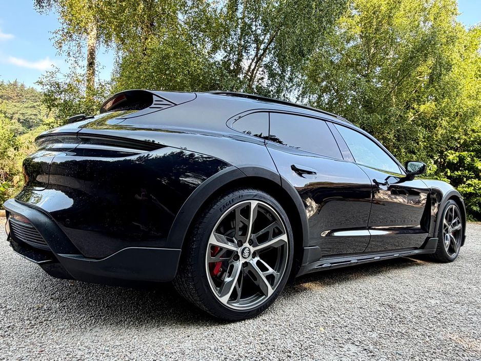 2023 Porsche Taycan